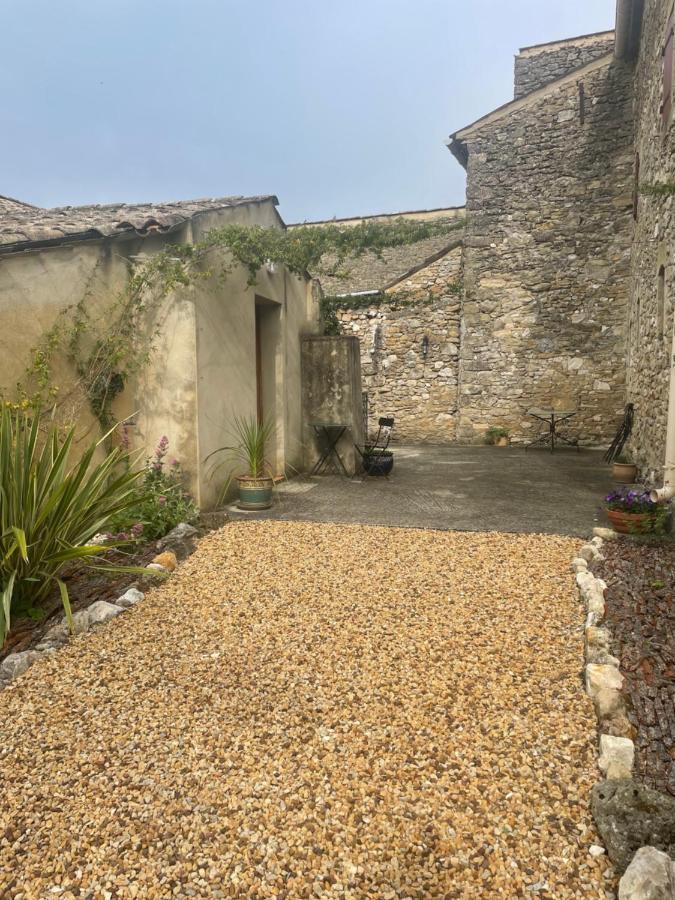 Gite Passiflore Frigoulet Luaran gambar